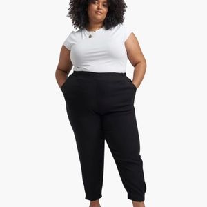 Universal Standard Black Dylan Luxe Twill Joggers M (18-20) high-waisted NWT